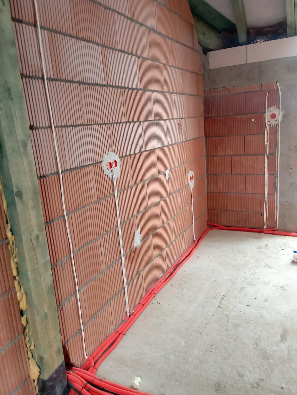 koszty instalacji elektrycznej w domu